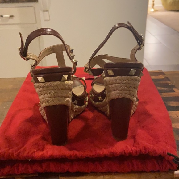 Valentino Garavani rockstud ultra high wedges - Picture 4 of 8